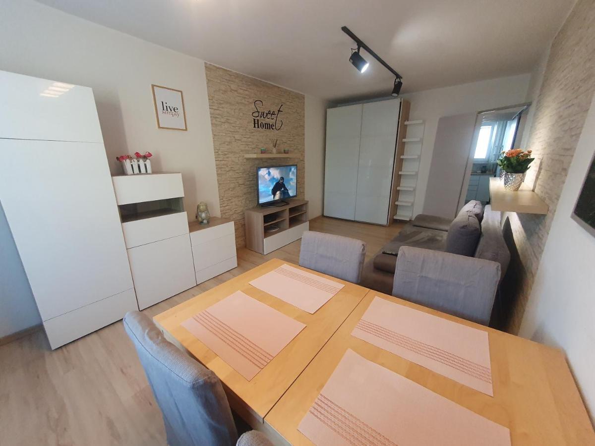 Apartament Gdynia Kazart.Pl 2アパートメント エクステリア 写真